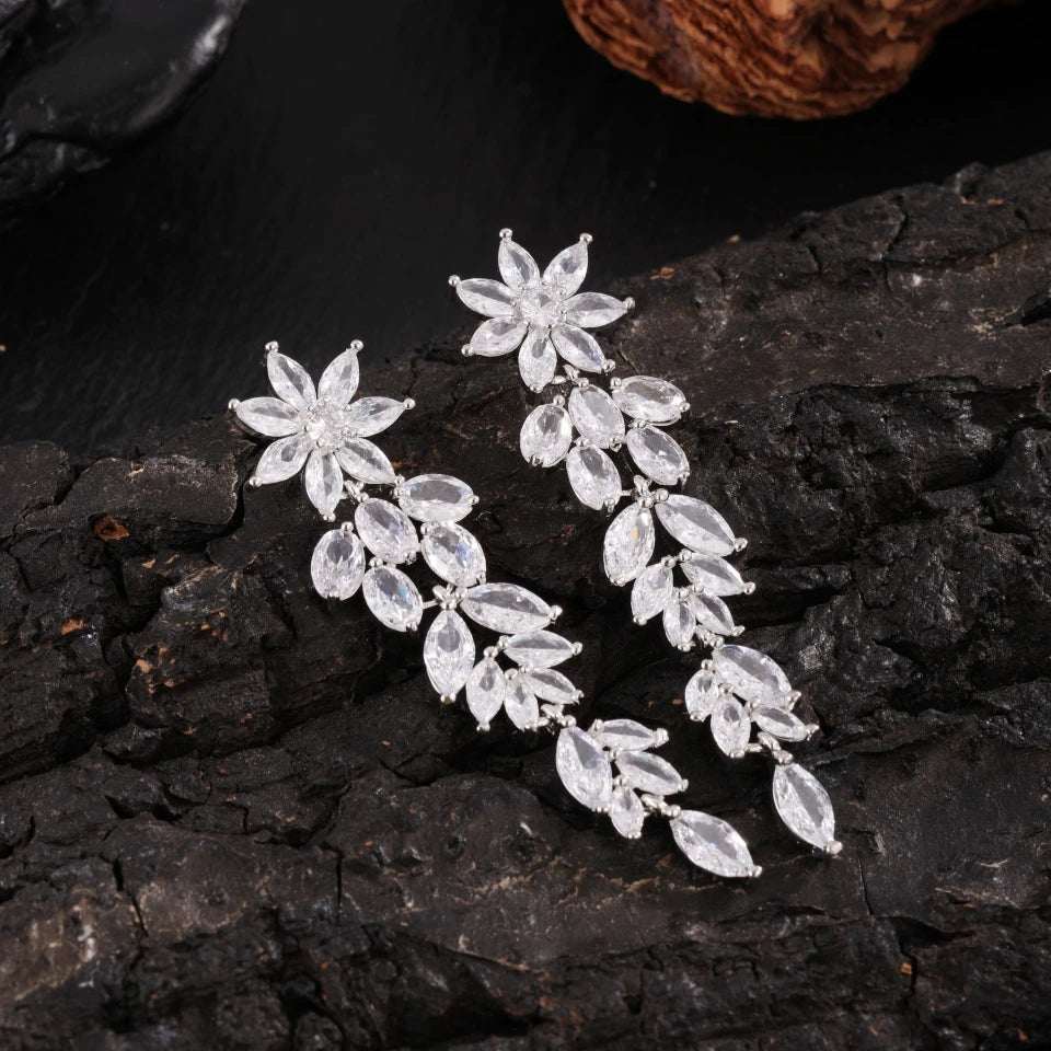 ZAKOL Exquisite Long Tassel Dangle Earrings for Women Inlaid Cubic Zirconia Leaf Bride Jewelry Fashion Wedding Dress Accessories
