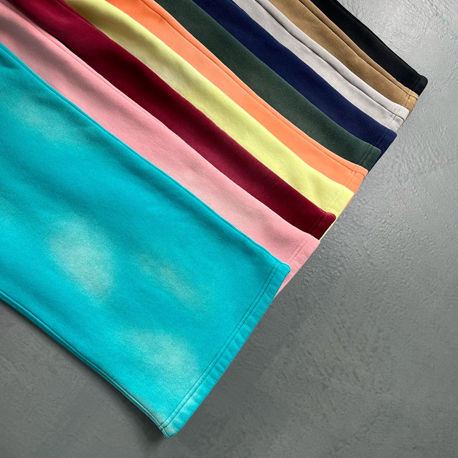 Pantaloni Dyeing Wash