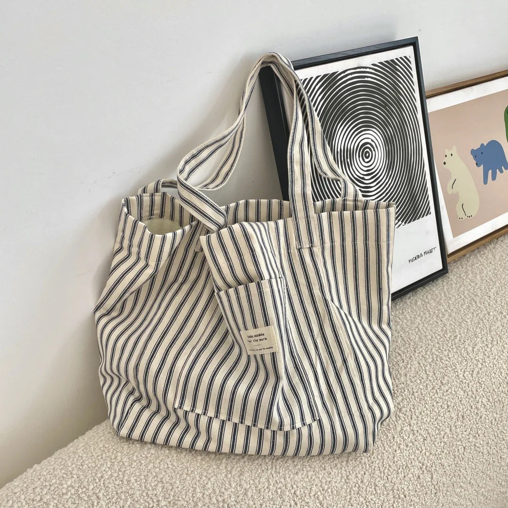 Holiday Striped Canvas Bag Versatile for Shopping Large Capacity Shopping Bag for Women Lightweight Commuting Shoulder Bag